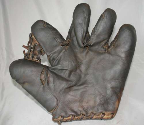 Spalding Grommet Web Front